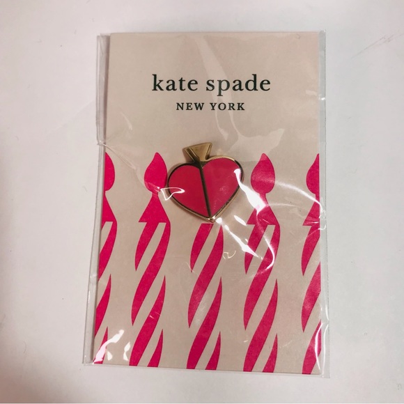 Kate Spade Gold Tone & Pink Enamel Spade Pin New in Package - Picture 3 of 5